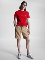 Charger l&#39;image dans la galerie, T-Shirt logo poitrine Tommy Hilfiger rouge pour homme I Georgespaul
