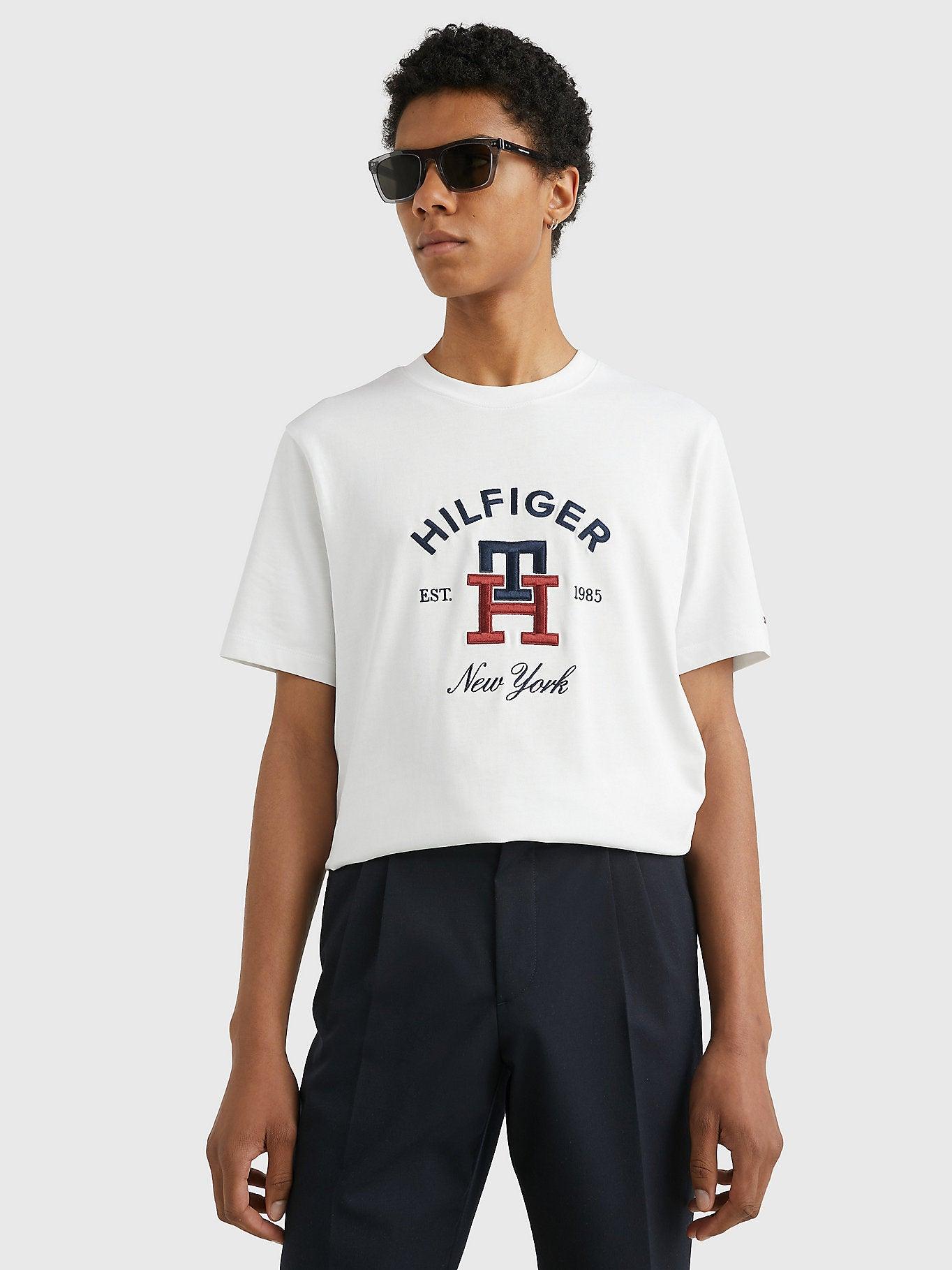 T-Shirt monogramme Tommy Hilfiger blanc en coton bio - Georgespaul