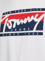 Charger l&#39;image dans la galerie, T-shirt signature Tommy Jeans blanc pour homme | Georgespaul
